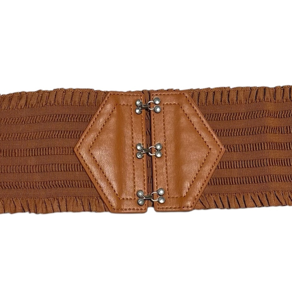 Wide, stretchy belt with ruffle edges and faux leather detail, OS